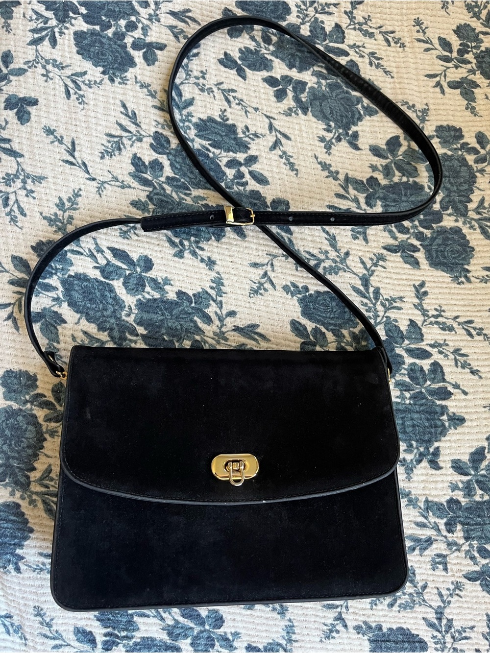 Cabrelli Vintage Black Suede Crossbody Shoulder Bag (made in Canada)